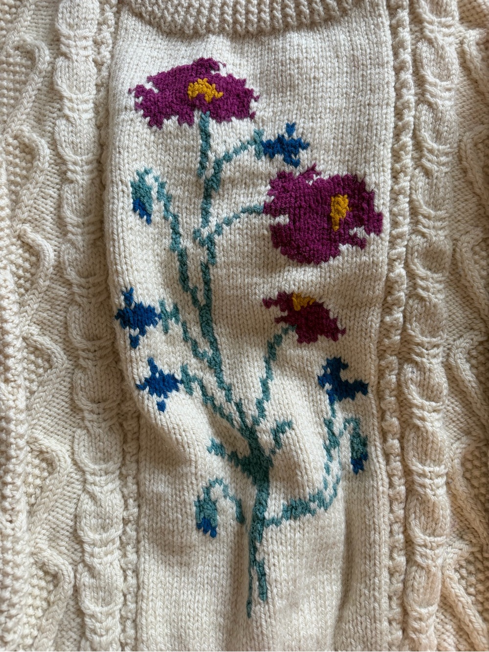 100% Wool Cream Cable-Knit Sweater with Floral Design